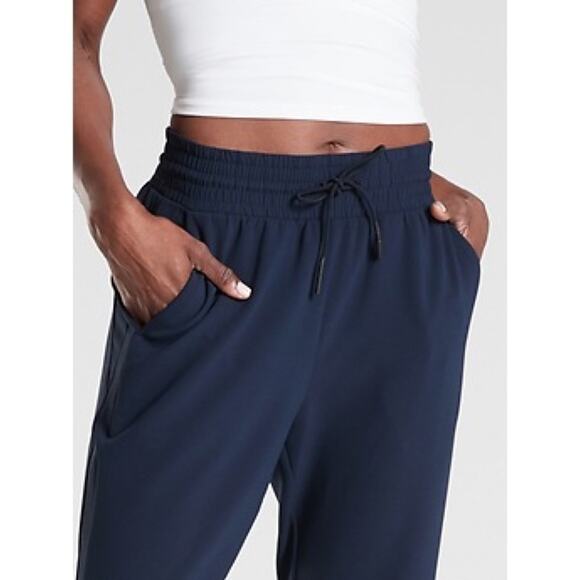 ATHLETA Metropolis Straight Leg Pant Navy - Picture 4 of 13